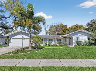 2264 Saint Charles Dr, Clearwater, FL 33764