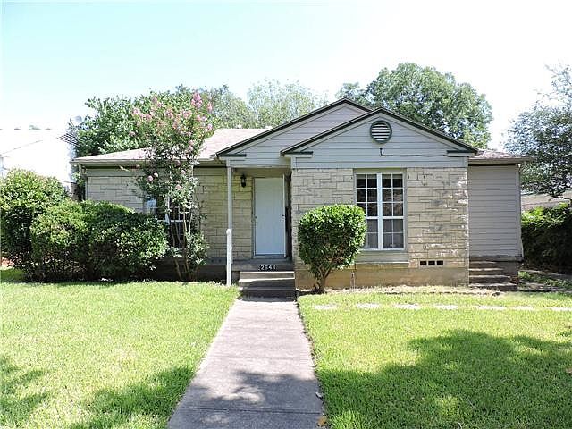 1st image of 2643 Ivandell Ave