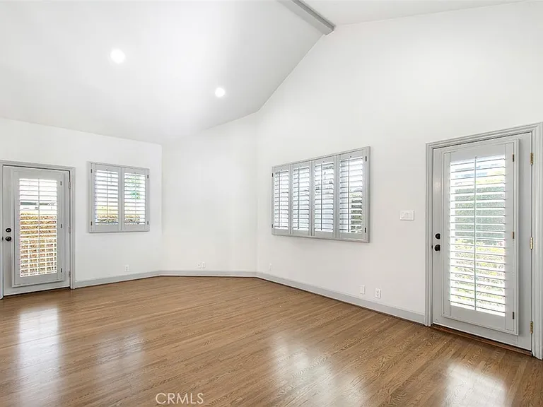 8848 Ashcroft Ave — Photo 24