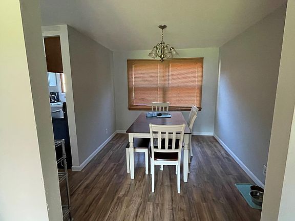 3rd image of 203 Riverdale Dr