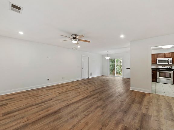 5th image of 1530 Stanwick Dr