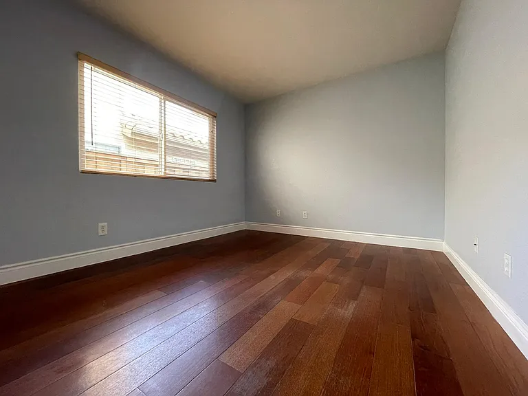 11724 Kismet Rd — Photo 7