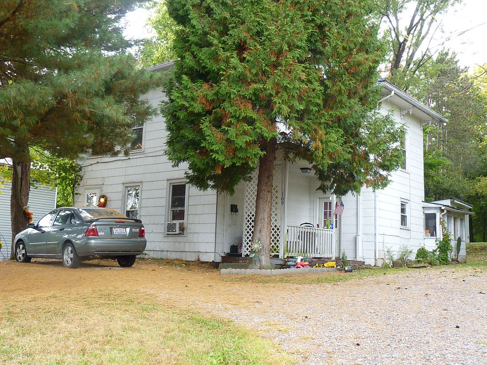 1st image of 109 W Pleasant St
