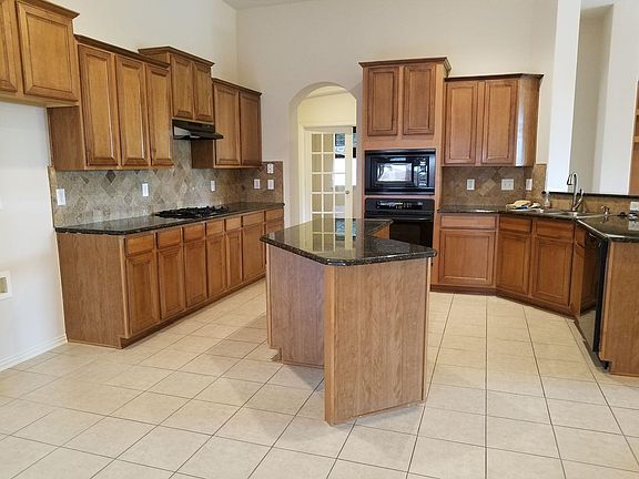 5th image of 12801 Lizzie Pl