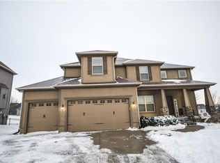 1211 High Ridge Ct, Raymore, MO 64083