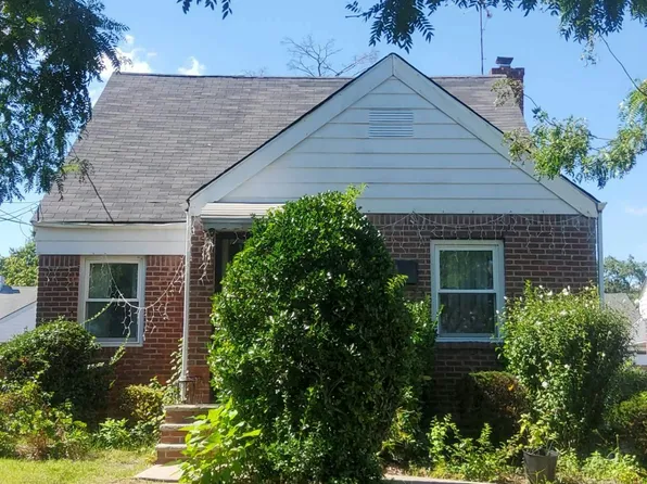 11628 237th St, Elmont, NY 11003