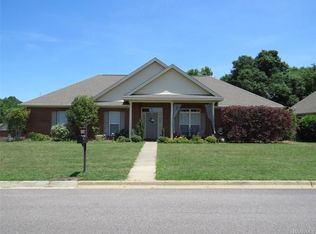 822 Dunvegan Dr, Prattville, AL 36067