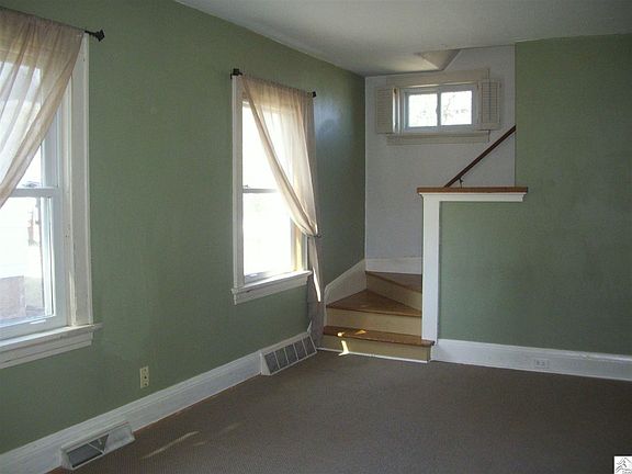 5th image of 5217 Tioga St