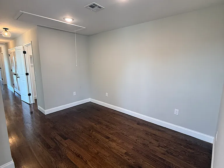 38 Shaw Ave #2 — Photo 4