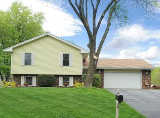 8156 Cameo Cir, Inver Grove Heights, MN 55076