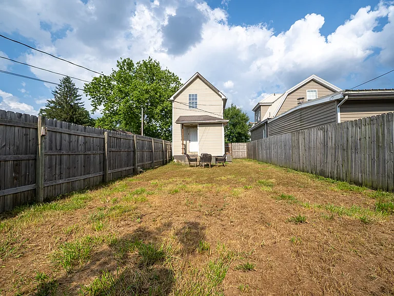 411 S Yale Ave — Photo 14