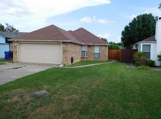 2150 Sunstone Dr, Carrollton, TX 75006