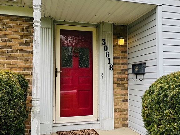 5th image of 30618 Ashton Ln