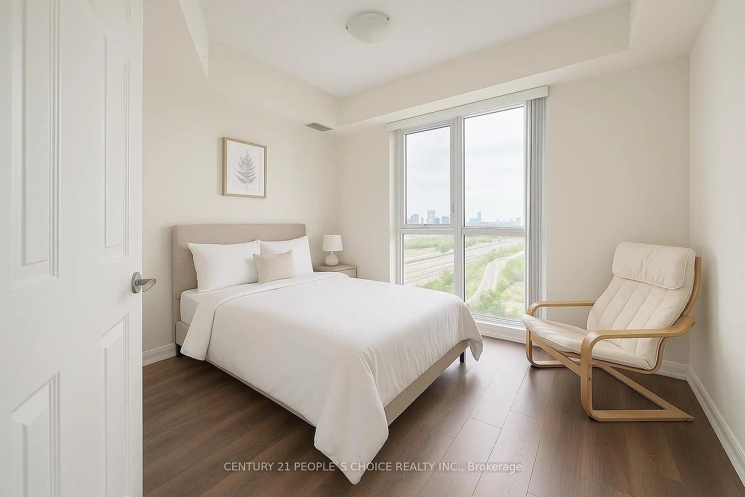 3 bed, $2,950 — Photo 3