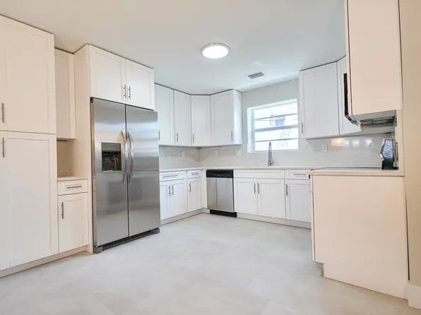 5039 N Beach Rd #A, Englewood, FL 34223