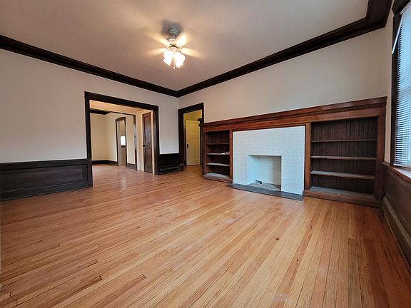 4th image of 5538 N Winthrop Ave