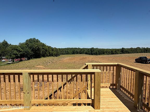5th image of 320 Lee Rd