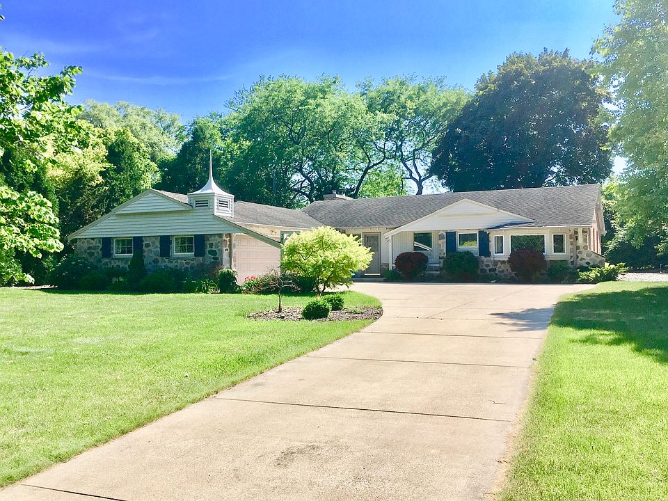 Landscaped Thalman Ranch