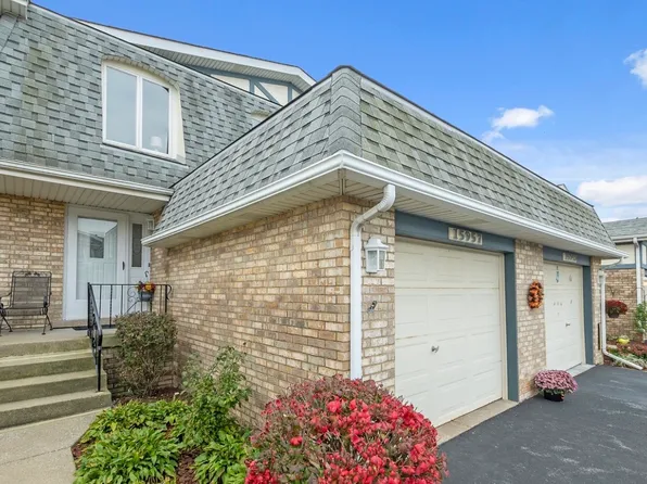 15957 78th Ave, Tinley Park, IL 60477
