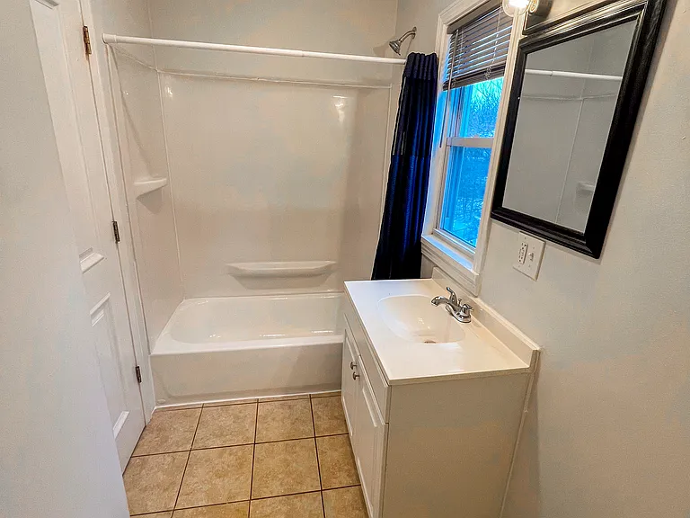 8 Locust St — Photo 13