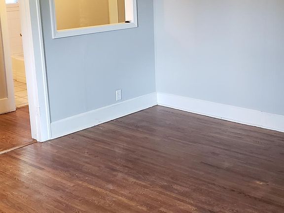 4th image of 523 S Quebec Ave
