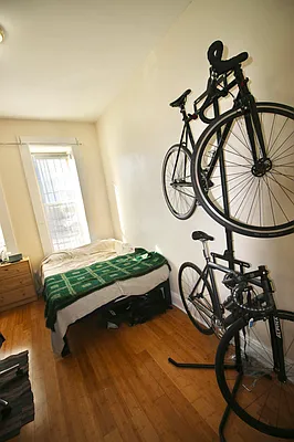 Rented by Delmark Realty LLC | media 19