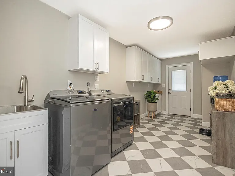 125 Bruce Rd — Photo 16