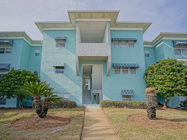 Somerset Oceanside Apartments — Photo 31
