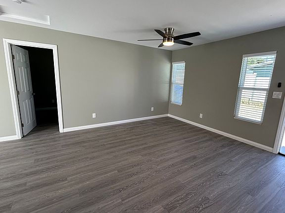 4th image of 4671 Santa Monica Ave #0