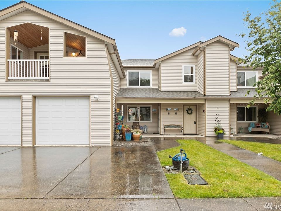 1st image of 715 Cascade Palms Ct #715