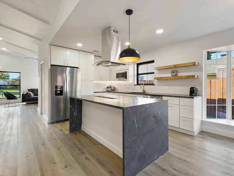 3404 Newkirk Dr — Photo 18