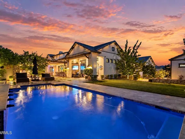 2674 E HUMMINGBIRD Way, Gilbert, AZ 85297