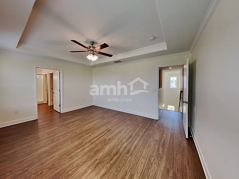 4622 Reisswood Loop — Photo 8