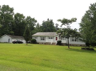 1470 McCoy Dr, Summerton, SC 29148