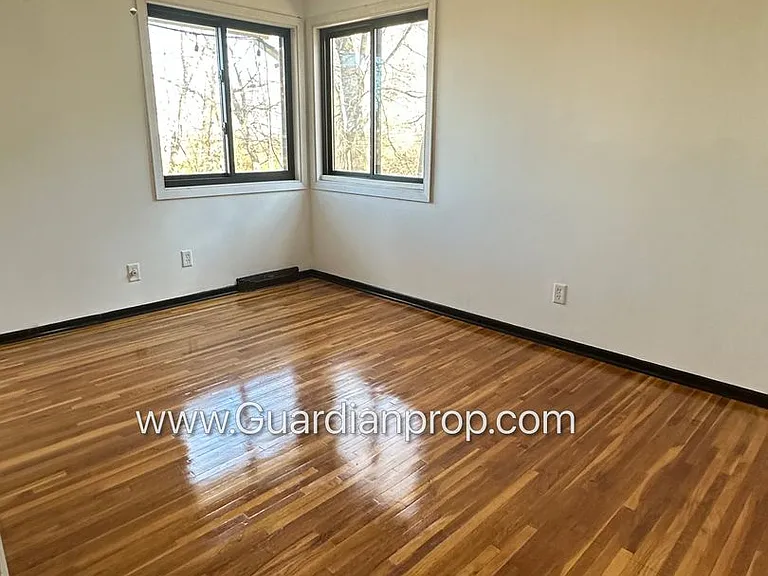 3304 Skyview Dr — Photo 16
