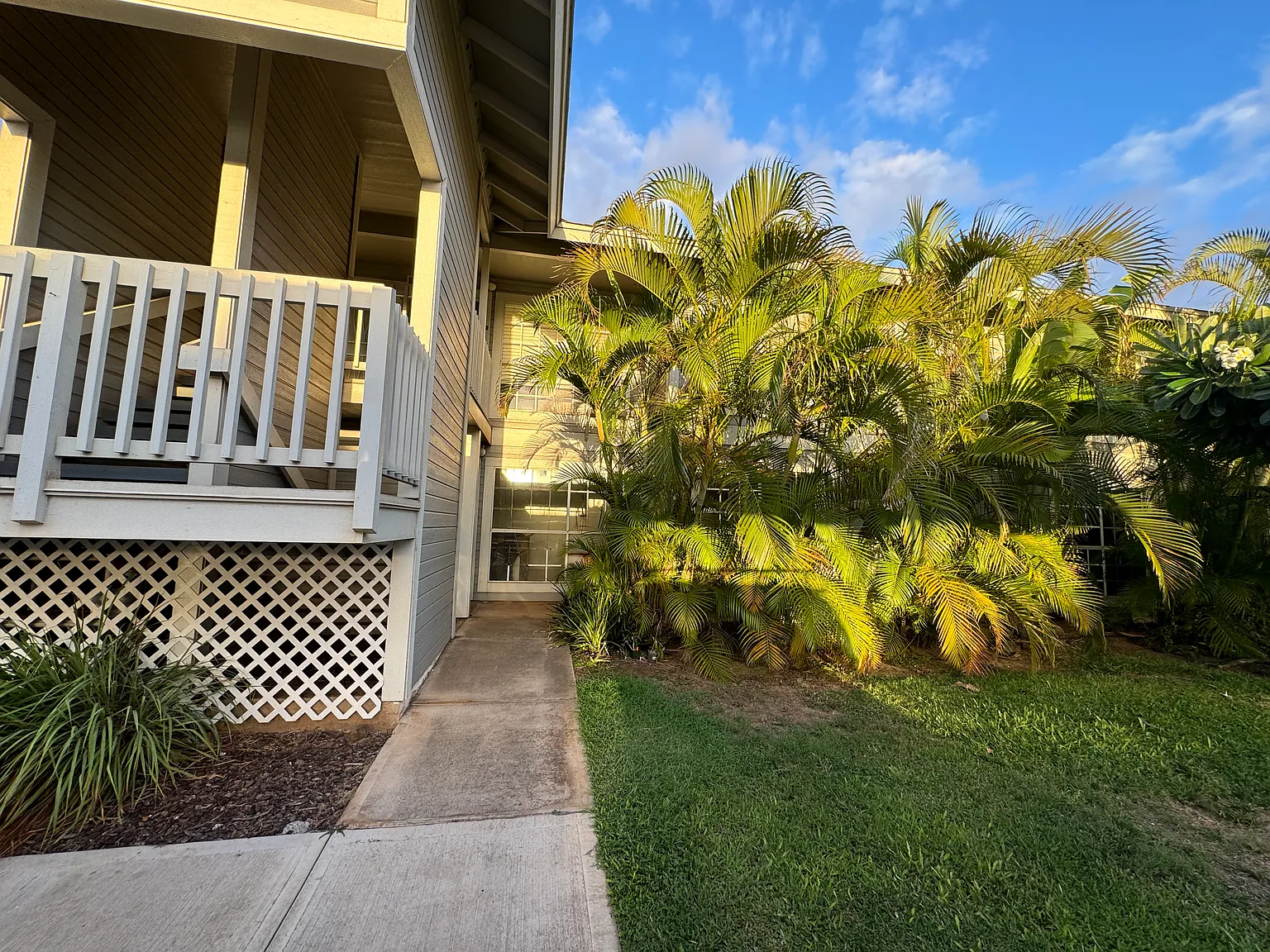 2 bed, 625 sqft, $2,700 — Photo 1