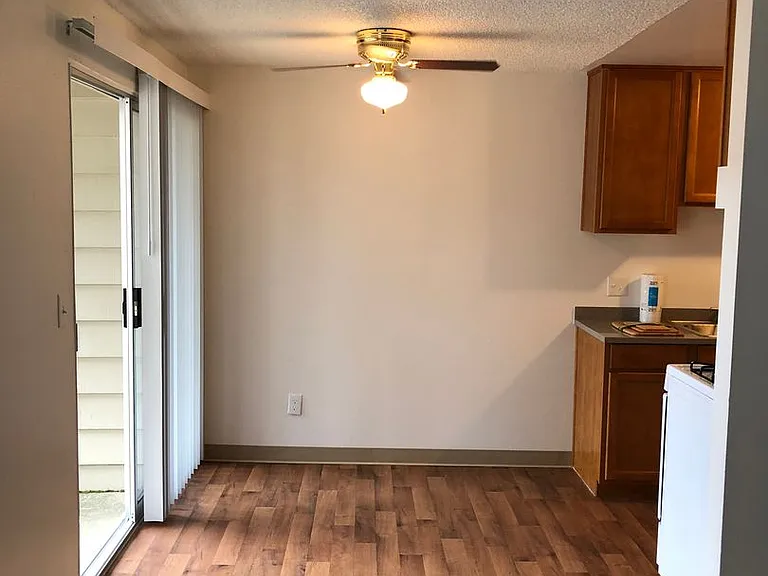 Shannon South Apartments — Photo 5