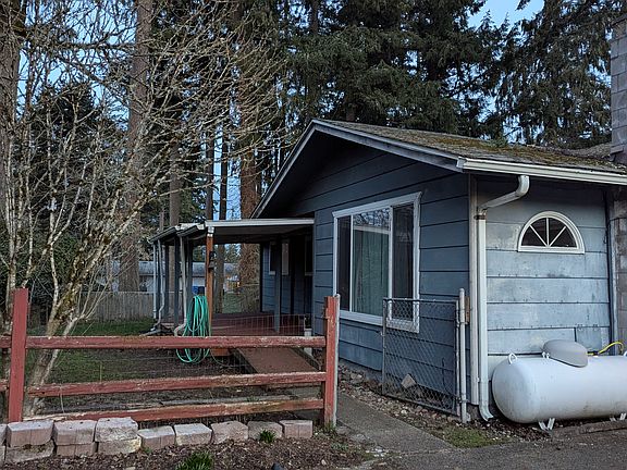 2nd image of 1724 164th St S