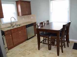 2808 E Cudahy Ave, St Francis, WI 53235