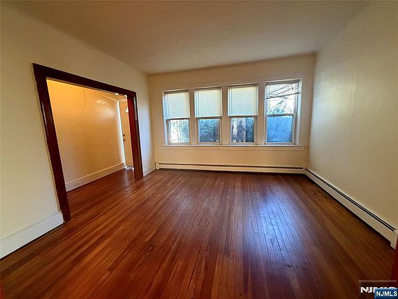4th image of 34 Feronia Way