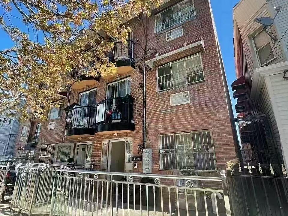 1st image of 3741 98th Street