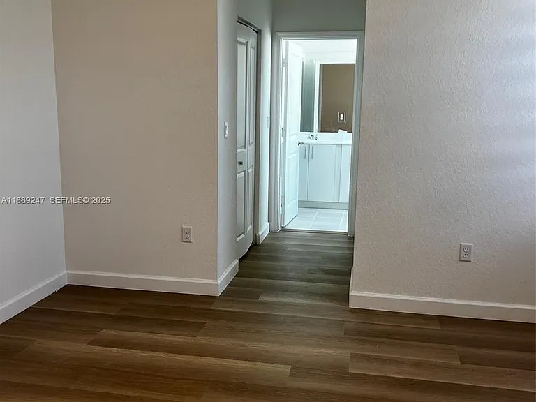 2651 SE 24th Dr — Photo 5