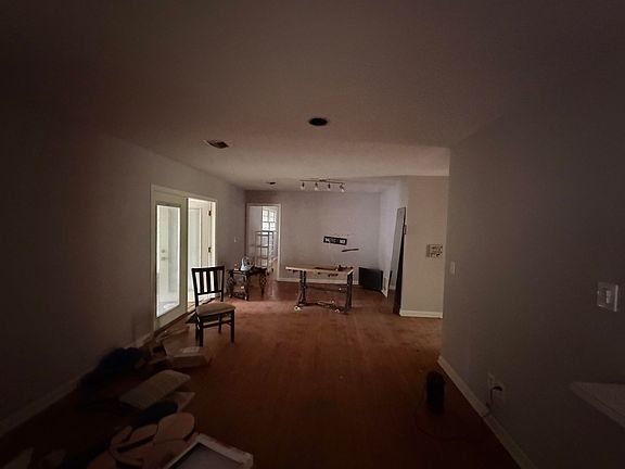 5th image of 2218 Mulberry Blvd