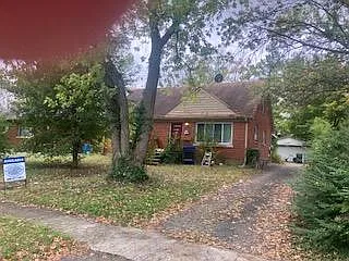 4 bed, 2.0 bath, 1361 sqft, $2,000 — Photo 1