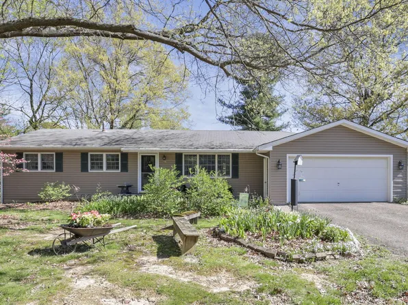 39 Clover Ct, Granville, OH 43023