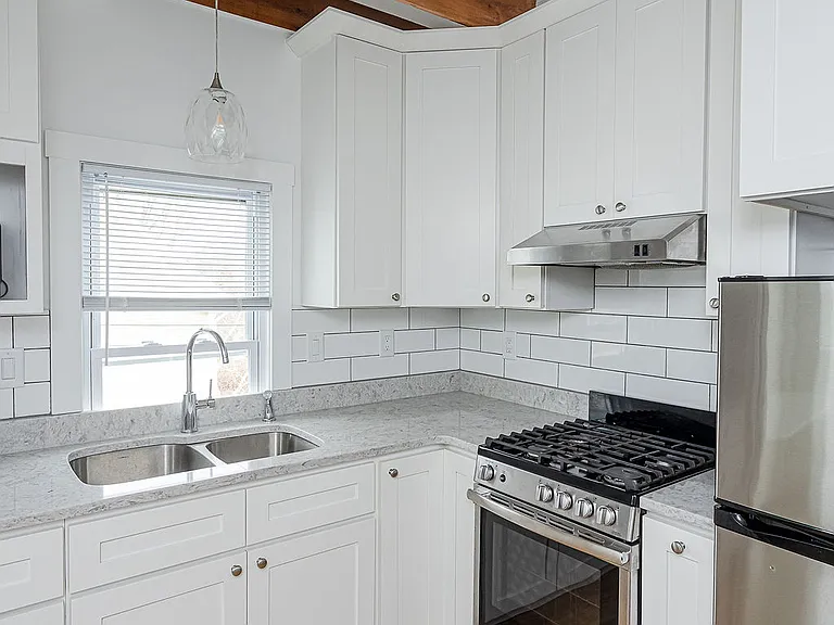 33 3rd St #3 — Photo 8