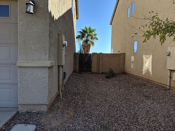 2nd image of 33159 N Slate Creek Dr