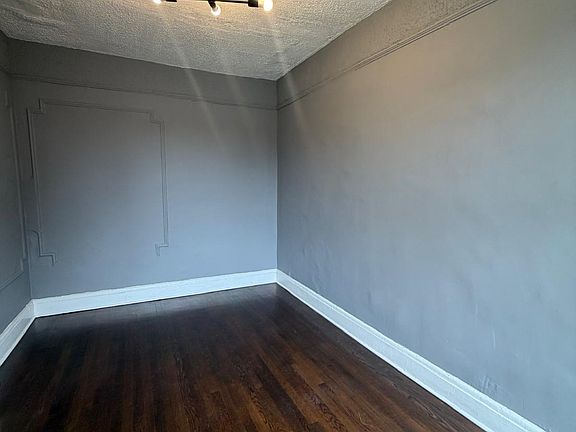 5th image of 713 Arlington Ave #5A