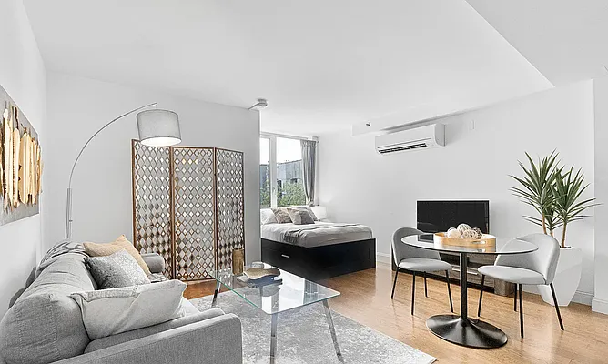 Rented by Compass | media 40