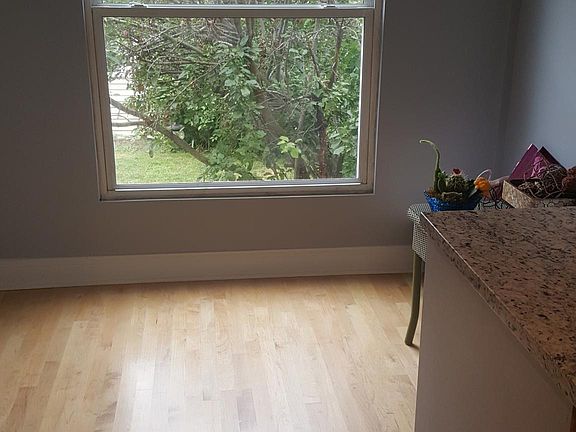 3rd image of 5442 N Ashland Ave